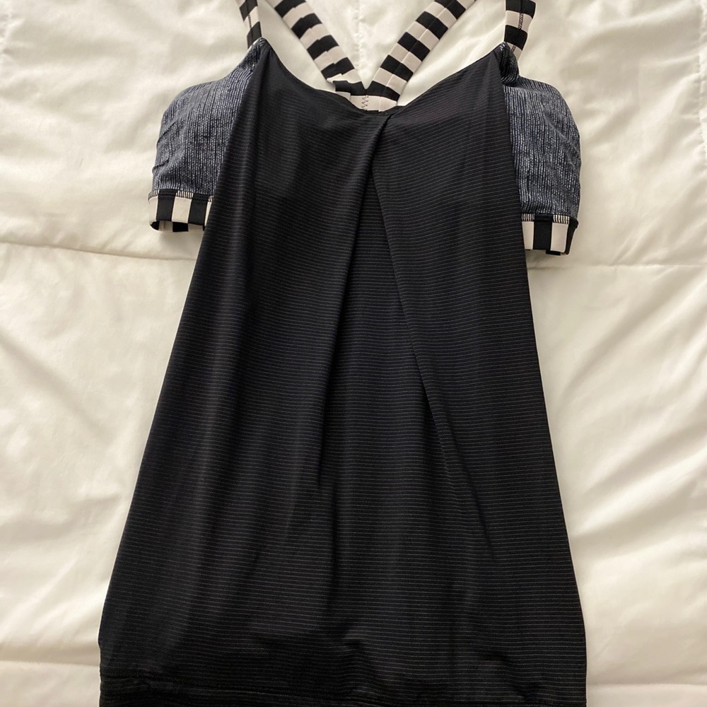 Lululemon Restless tank 8 stripes - Picture 5 of 7
